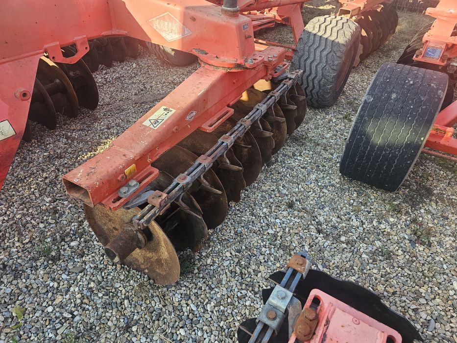 kuhn disvover xm 36 disc plug freza coasa grebla remorca mig met