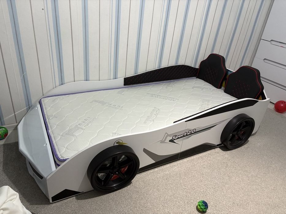 Детско легло - спортен автомобил