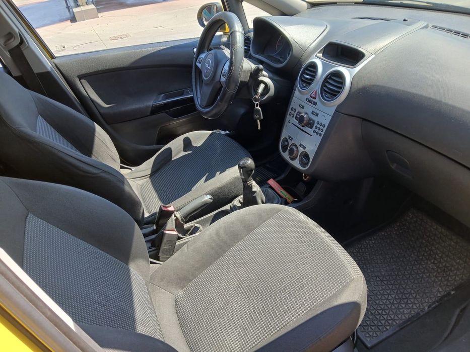 Vând Opel Corsa