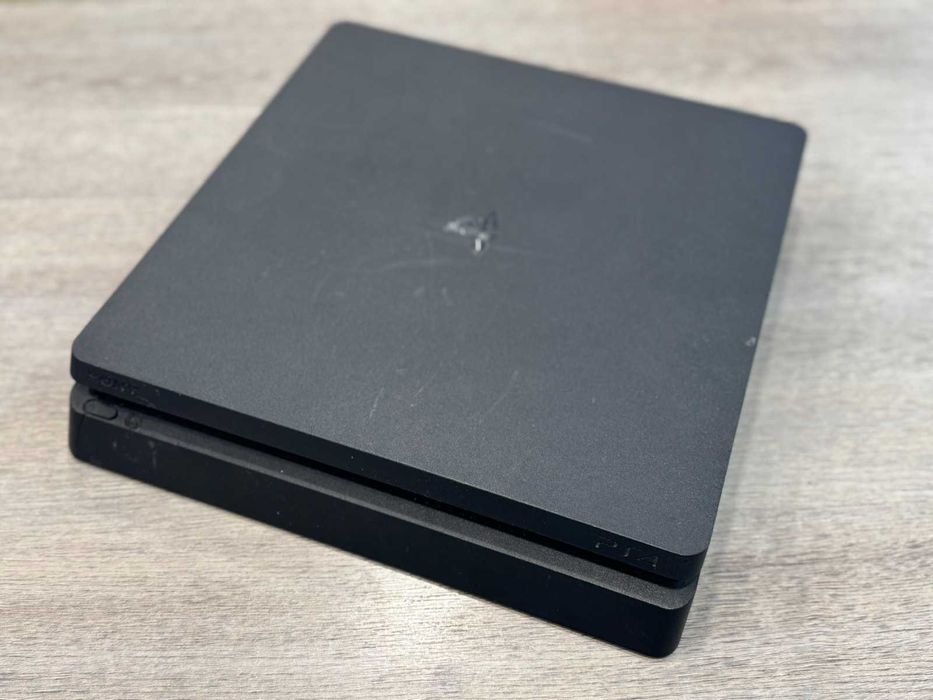 PlayStation 4 Slim 1TB