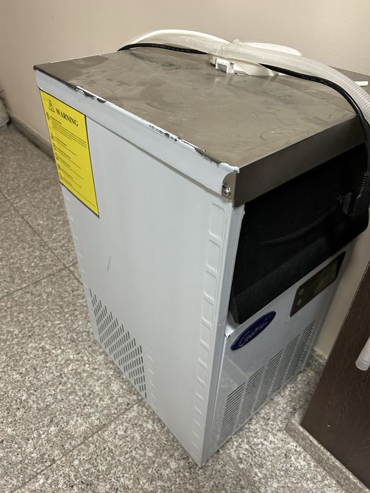 Льдогенератор для куб льда