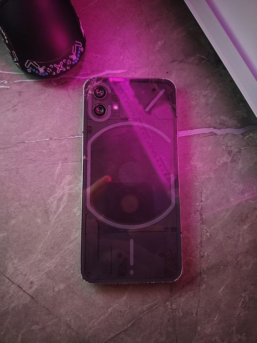 Nothing Phone (1)