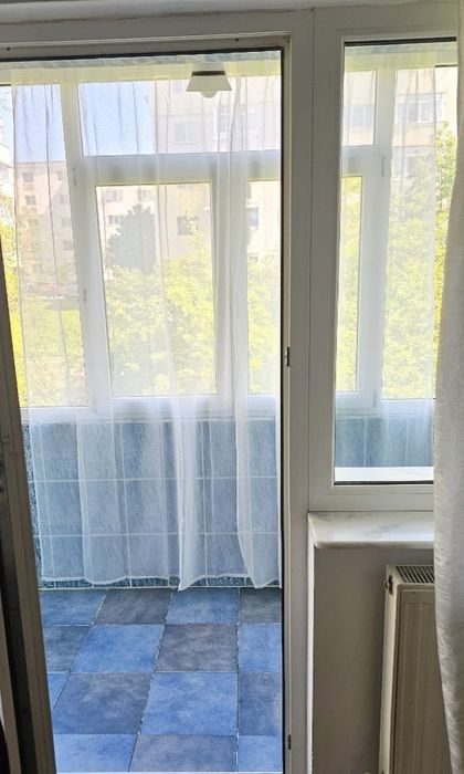 Vândut direct de proprietar – Garsonieră Modernă, Complet Renovată & Centrală Proprie – Gata de Mutare în Mioveni!