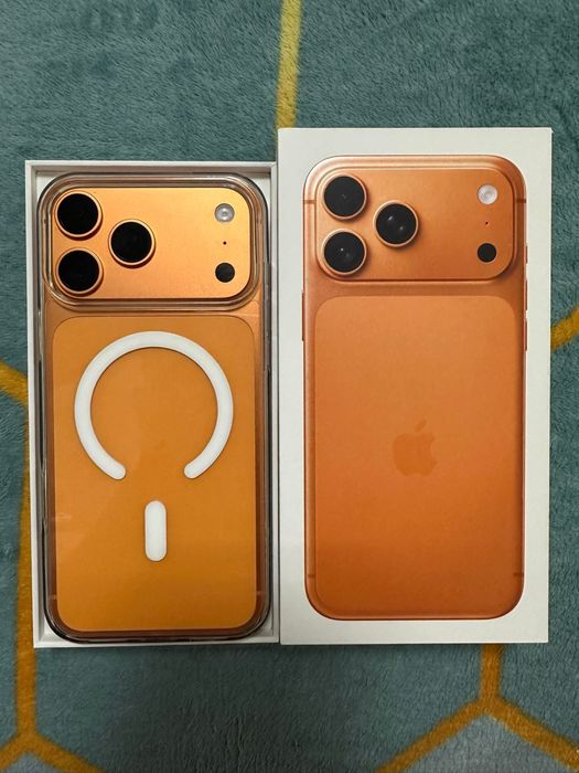 Vand 17 pro max cosmic Orange