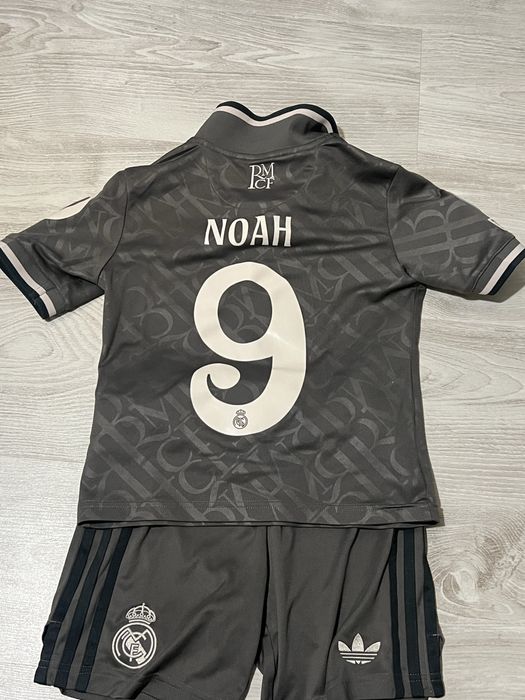 Costum de fotbal Real Madrid 128 cm