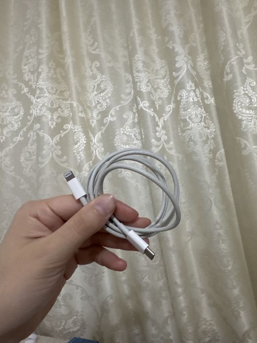 Оригинальная зарядка Айфон