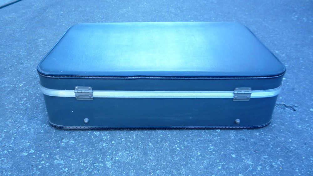 Стари куфари в добро състояние