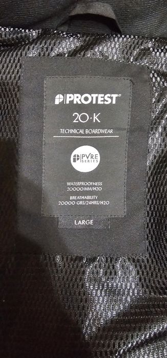 Сноуборд/ски яке Protest Pvre 20K