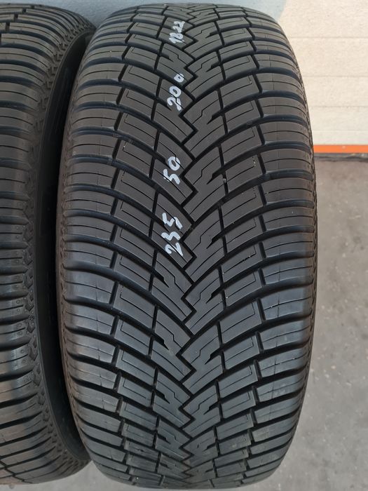 Всесезонни гуми 4 броя PIRELLI AllSeason SF2 235 50 R20 дот 1622