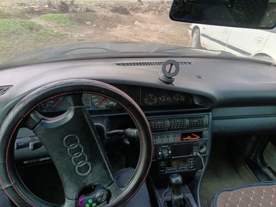 Ауди 2,6 универсал