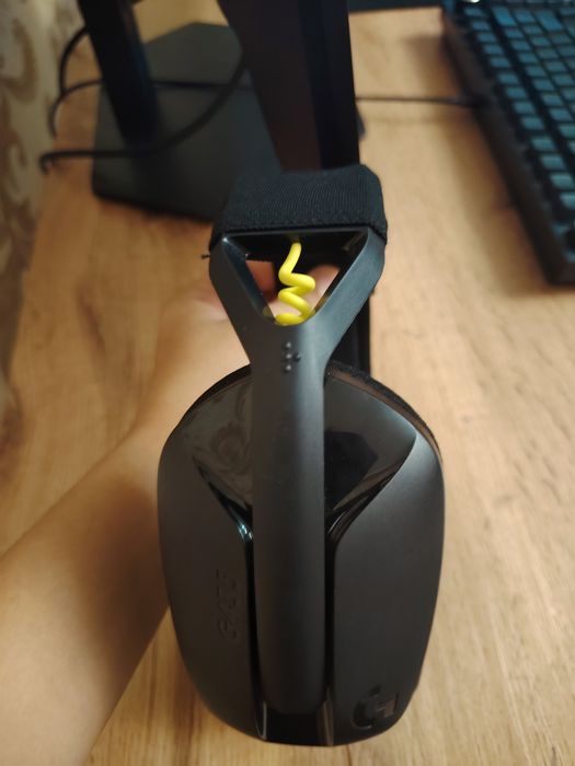 Продаю оригинальные наушники Logitech G435