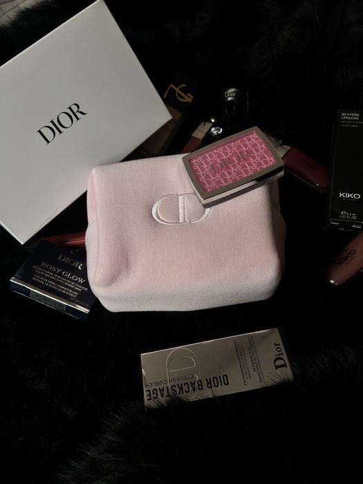 Дамски козметични чанти Dior