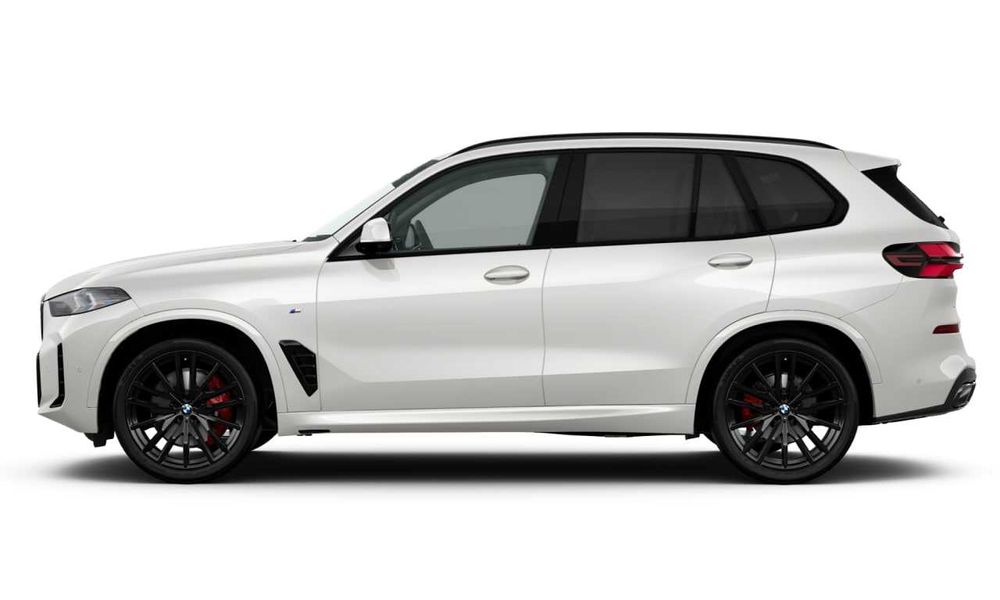 BMW X5 xDrive40i Средняя комплектация в наличии