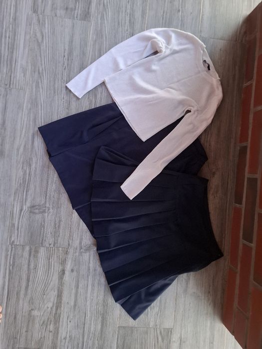 Продам школьную форму для девочки