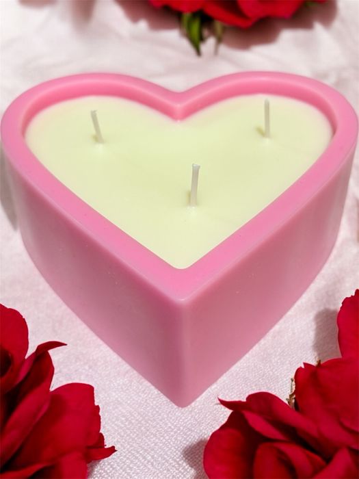 Свещ “ Розово сърце”
