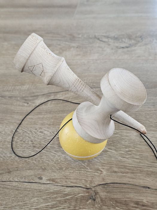 Kendama Set up Lotus Element