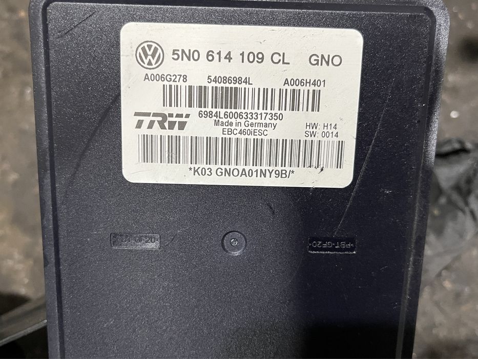 Pompa / modul / ABS AUDI Q3 8U