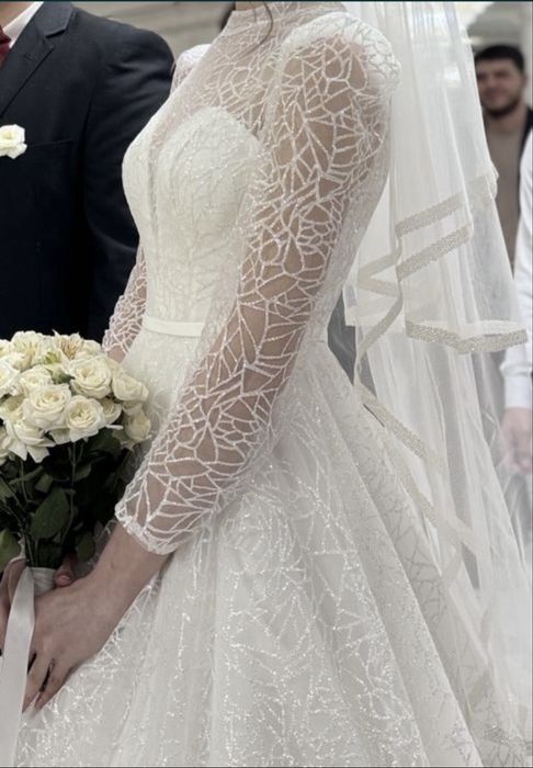 Свадебное платье