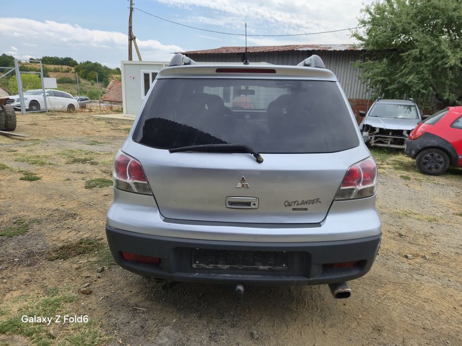 Мицубиши аутлендър 2004г. 2.4 бензин /Mitsubishi outlander 1 На части!