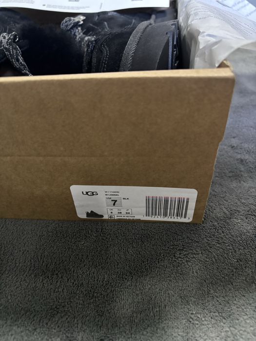 UGG Lowmel Snow Boots