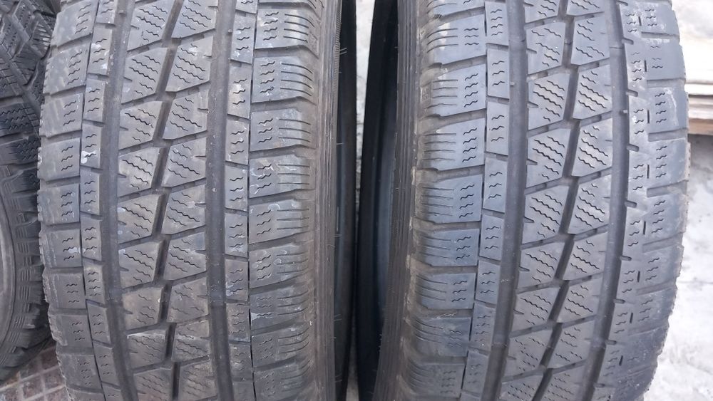 2 anvelope 195/70r15c iarnă marca Falken dot 2023 preț 260 lei bucata