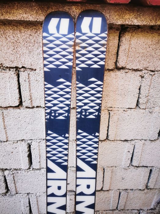 Vând schiuri Armada El Ray 178cm twintips freeride allmountain