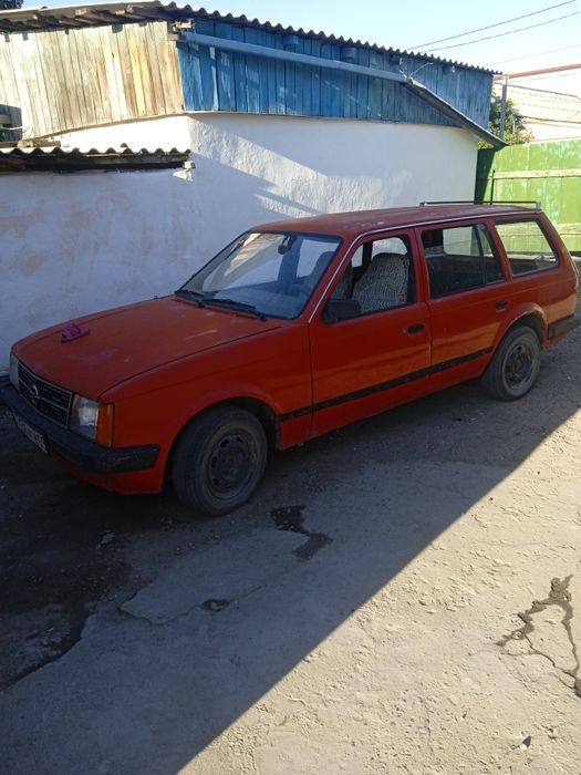 Продам opel kadett универсал