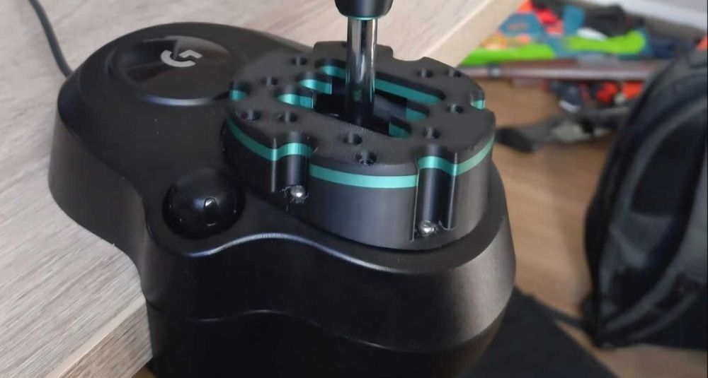 Set maner schimbator Logitech + ghidaj in H/secvential