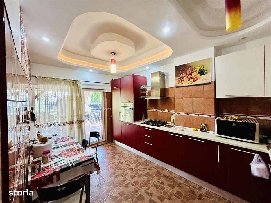 Casa individuala, 323 mp utili, teren de 1000 mp - Selimbar - Triajulu