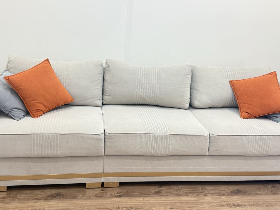 Диван для гостиной качественный