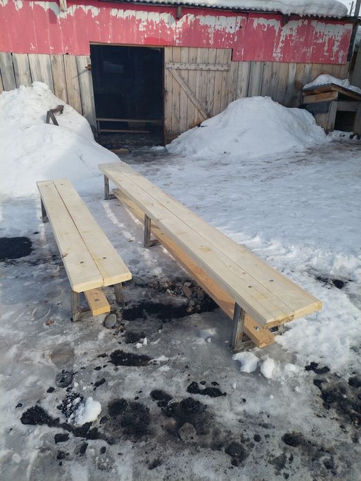 Лавки 3х и 2х метровые.