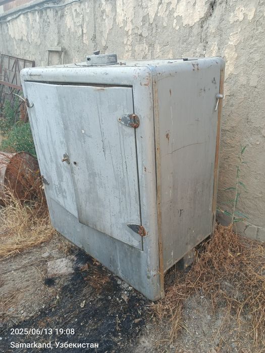 Инкубатор сотилади