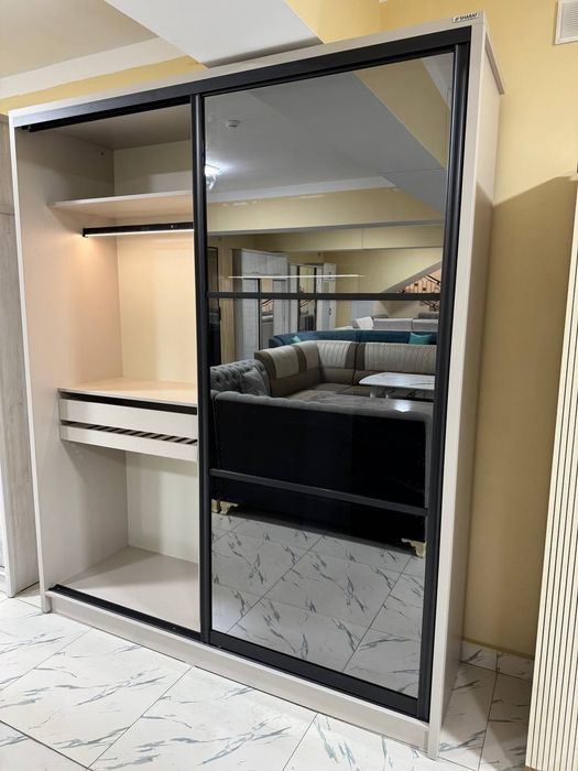 Скидка. Шкаф купе ЛОЛА /Shkaf kupe LOLA SHARAF