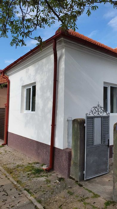 Persoana fizica vinde casa in orasul Calafat