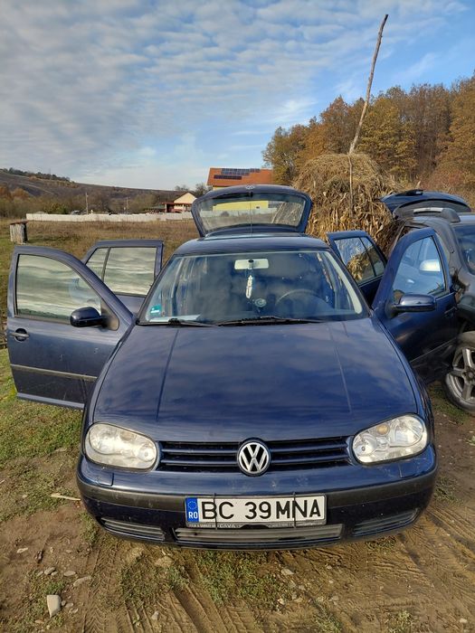 VOLKSWAGEN e-Golf 0 — imagine 1