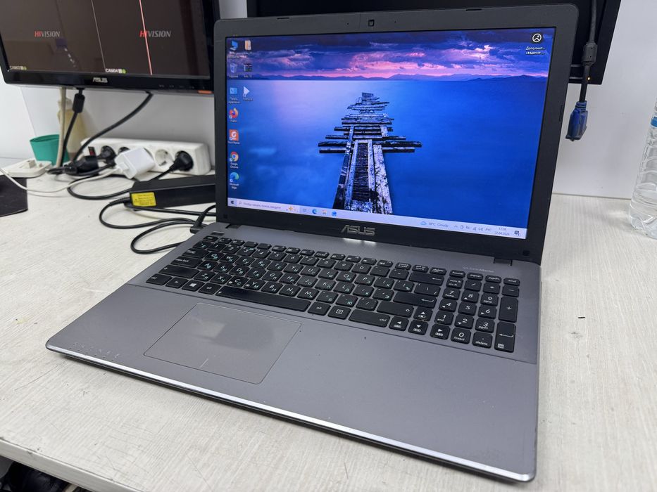 Ноутбук Intel(R) Core(TM) i7