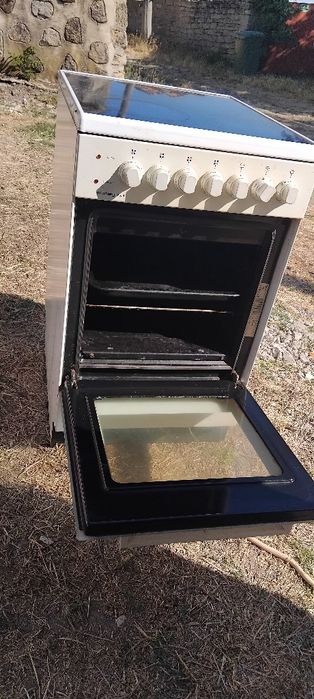 Готварска печка Priveleg  с керамичен плот