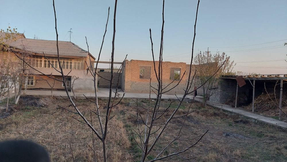 Самарканд саёхатда жойлашган 25 сутик ховли сотилади