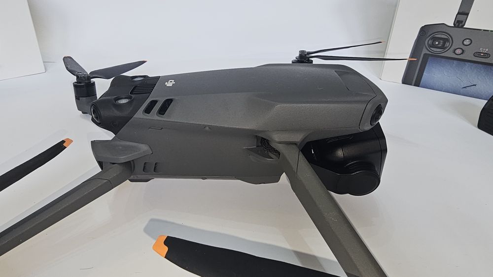 DJI Mavic 3 Pro с DJI RC PRO