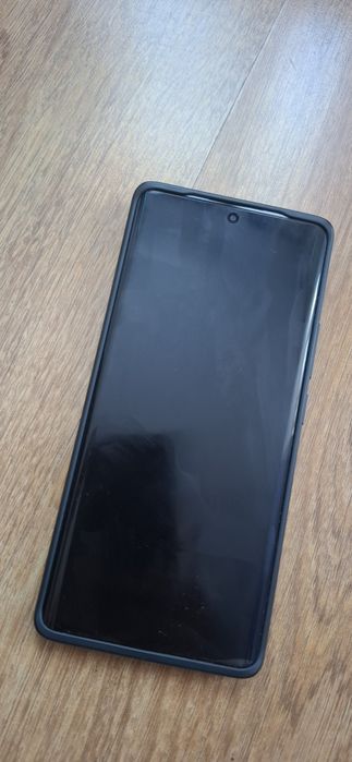 Продавам Xiaomi Redmi Note 14 Pro Midnight Black 8GB RAM 256 ROM - гаранционен