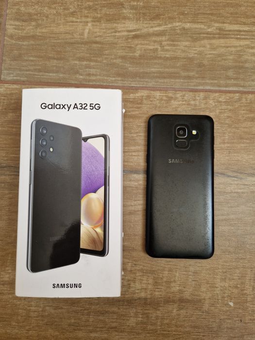 Телефон Samsung  Galaxy