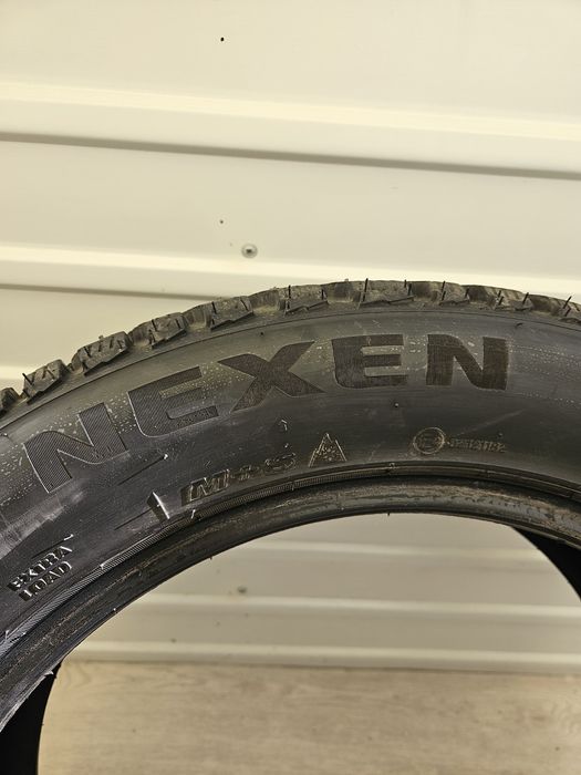 Зимние шины 2 шт nexen