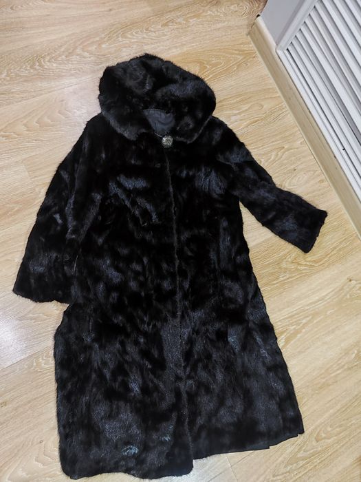 Продам норковую шубу