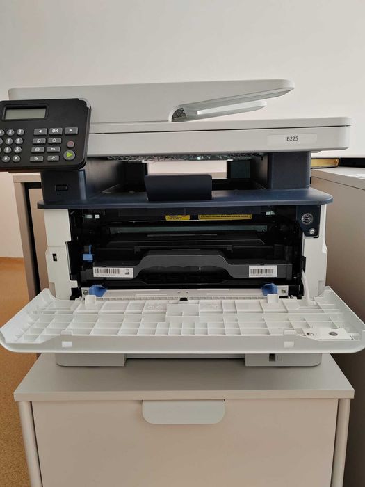 Imprimanta Xerox B225