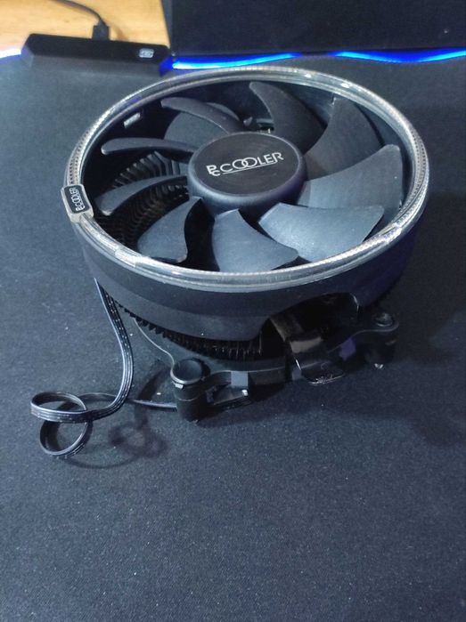 Кулер для процессора PCCooler E126M PRO RGB