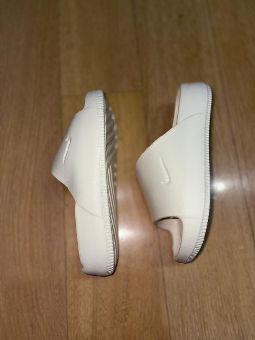 Papuci Nike 36-37 Noi Bej Crem Albi