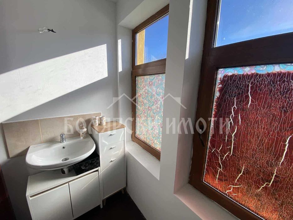 Продава се Къща в с. Хотница, Област Велико Търново - 323 кв.м за 227 €/кв.м - Снимка #18