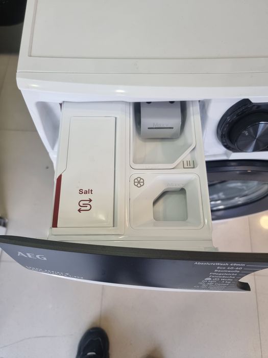 Пералня AEG серия 9000 9кг. НОВА РАЗОПАКОВАНА