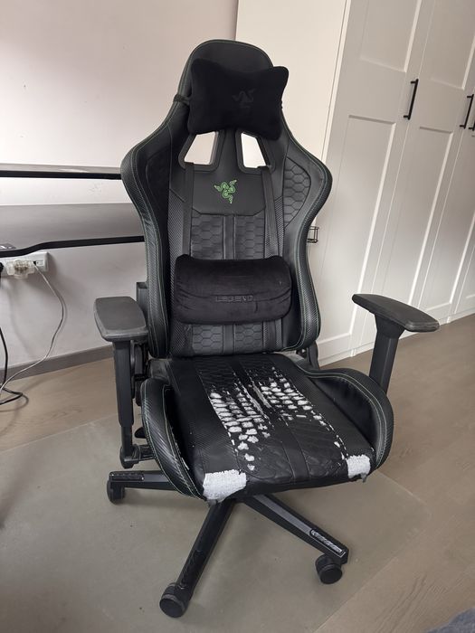 Razer геймърски стол