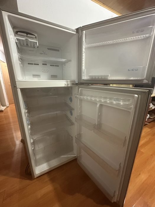 Продам Samsung холодильник б.у. не рабочий